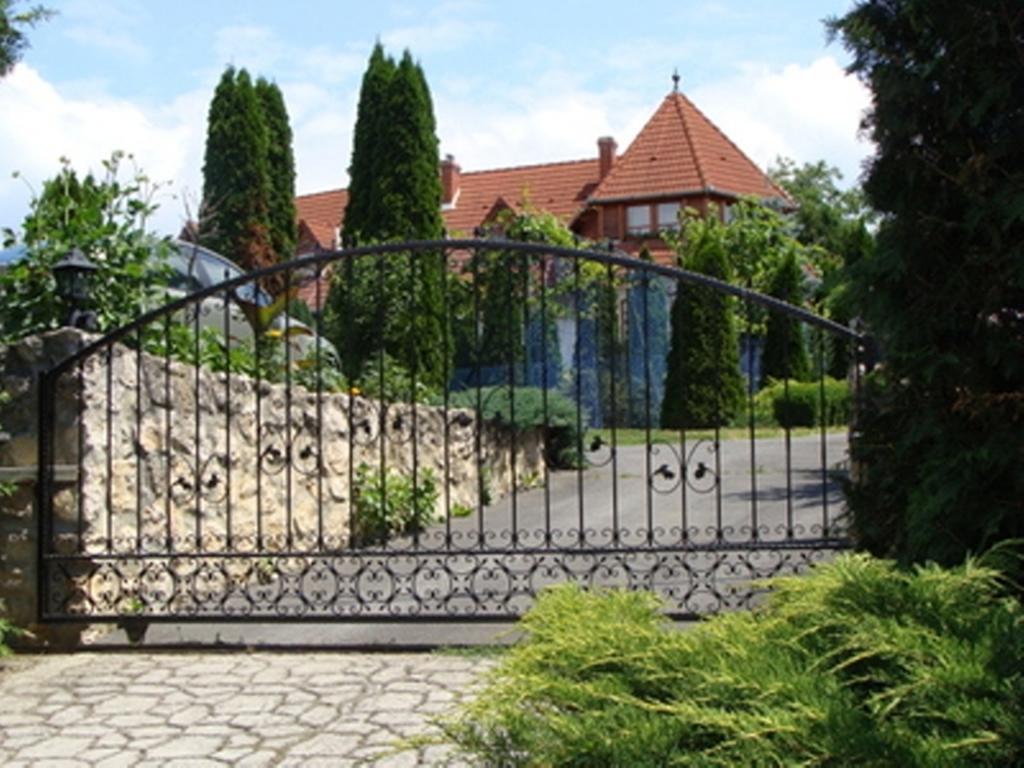 Palatinus Apartmanok Keszthely Luaran gambar